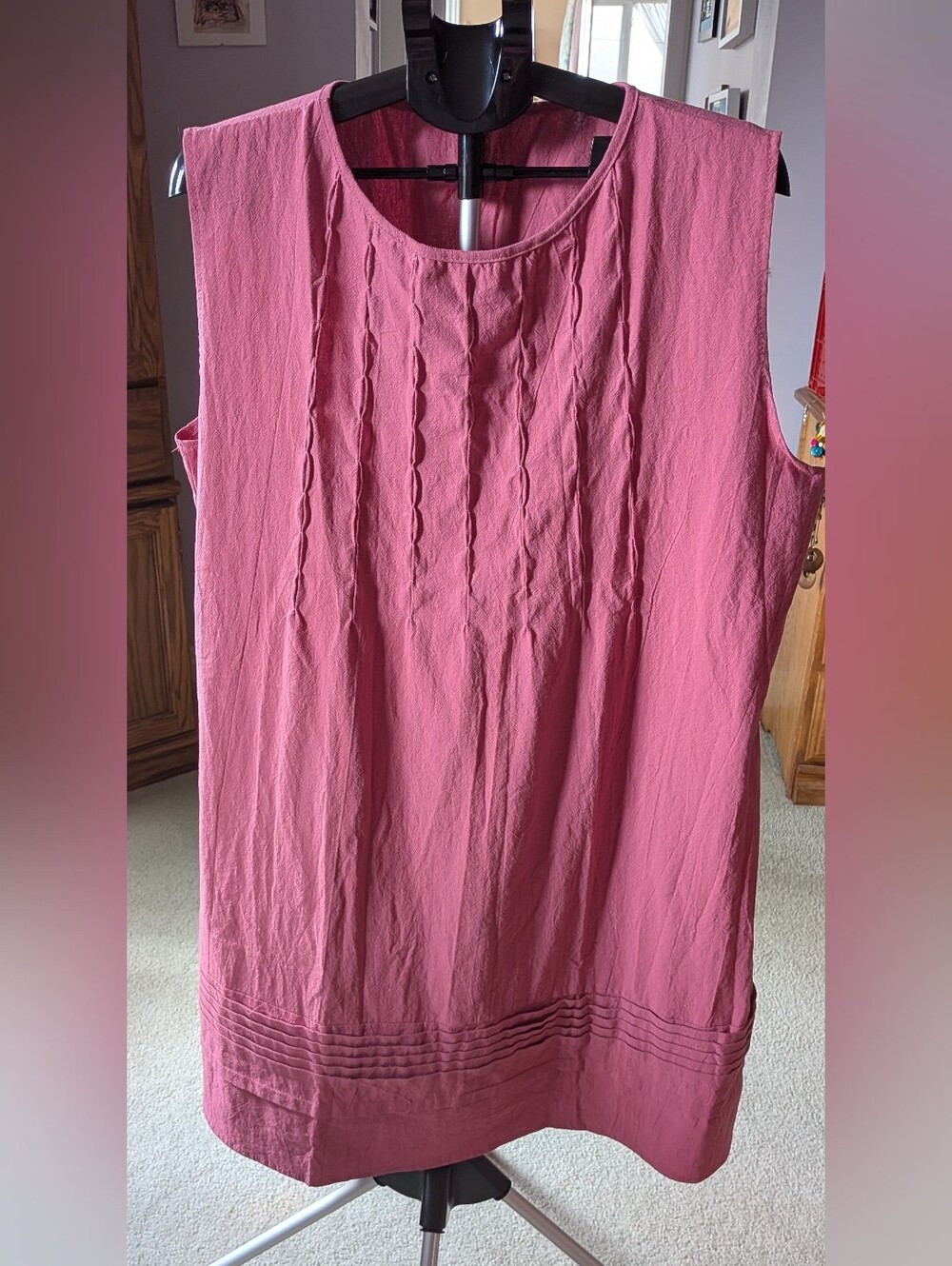 Women’s Sleeveless Pink Pintuck Tunic Top